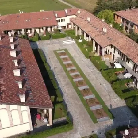 Accogliente Appartamento In Cascina Lombarda Segrate Exterior foto