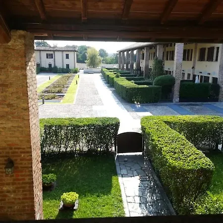 Accogliente Appartamento In Cascina Lombarda Segrate Exterior foto