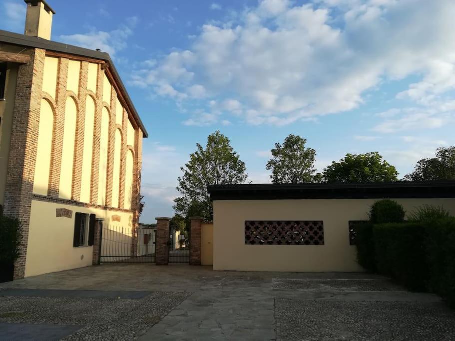 Accogliente In Cascina Lombarda Apartment